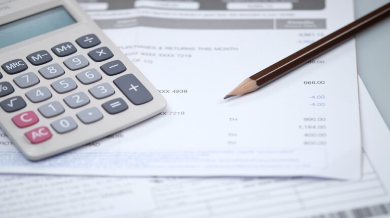 calculator and expenses